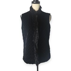 Chico's Black Quilted Velvet Rabbit Fur Trim Gold Silk Paisley Lining Vest 8/10